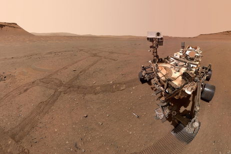 La NASA publica imágenes de su reciente descubrimiento en Marte: "es diferente a cualquier otra vista antes" La NASA publica imágenes de su reciente descubrimiento en Marte: "es diferente a cualquier otra vista antes"